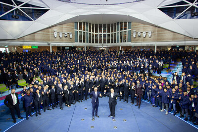 After 900 days of construction, Royal Caribbean welcomes the highly anticipated Icon of the Seas to the family with a celebration just two months before its January 2024 debut. (PRNewsfoto/Royal Caribbean International)